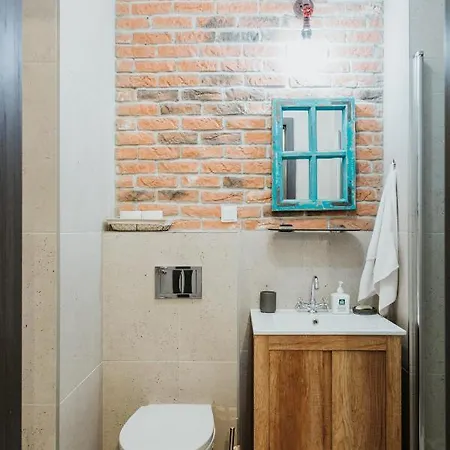 Singer Retro In Kazimierz