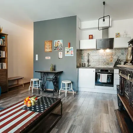 Singer Retro In Kazimierz * Kraków